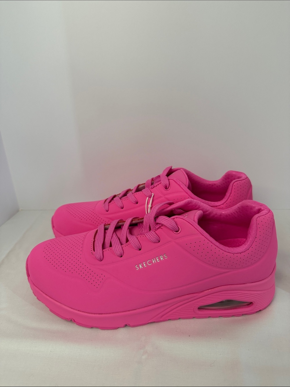 Skechers Women's Hot Pink Lace-Up Sneakers size 11